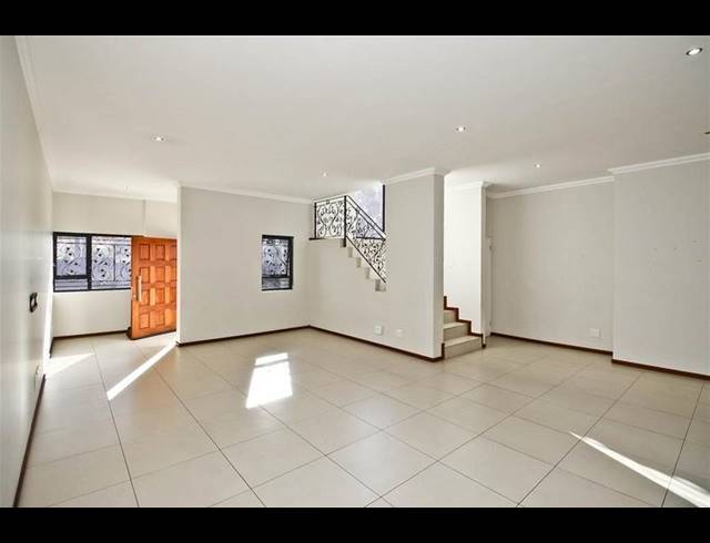 3 BEDROOM PROPERTY TO RENT IN EMMARENTIA